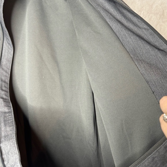 Men’s Fabletics Foundation Scrub Jacket Gray - Picture 6 of 12